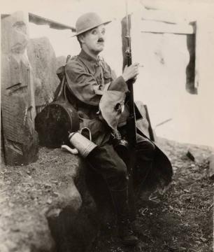 Chaplin - Between war and peace