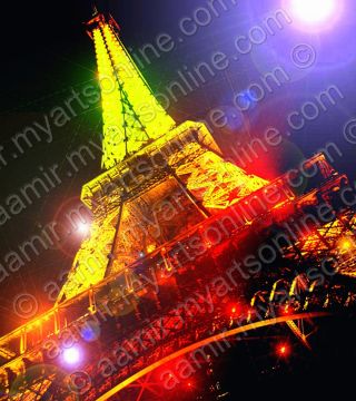 Night Eiffel Tower. Paris